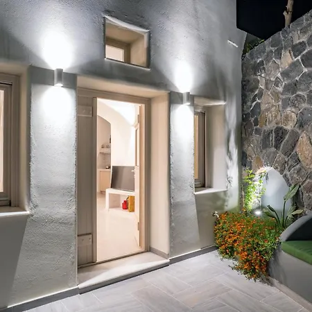 Wine And Yard Caves Hotel